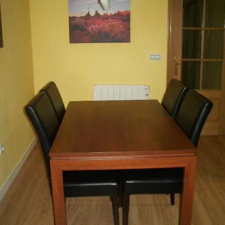 Amplio Apartamento En Pueblo Apartamento Canfranc